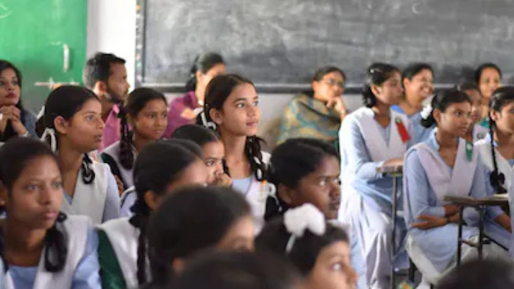 https://www.salarnews.in/public/uploads/images/newsimages/maannewsimage17042025_214619_hindi med.png